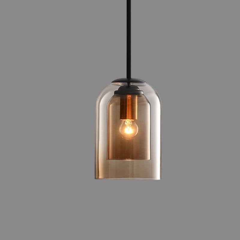 Glazen Hanglamp met Moderne Vorm en Sfeervolle Binnenverlichting