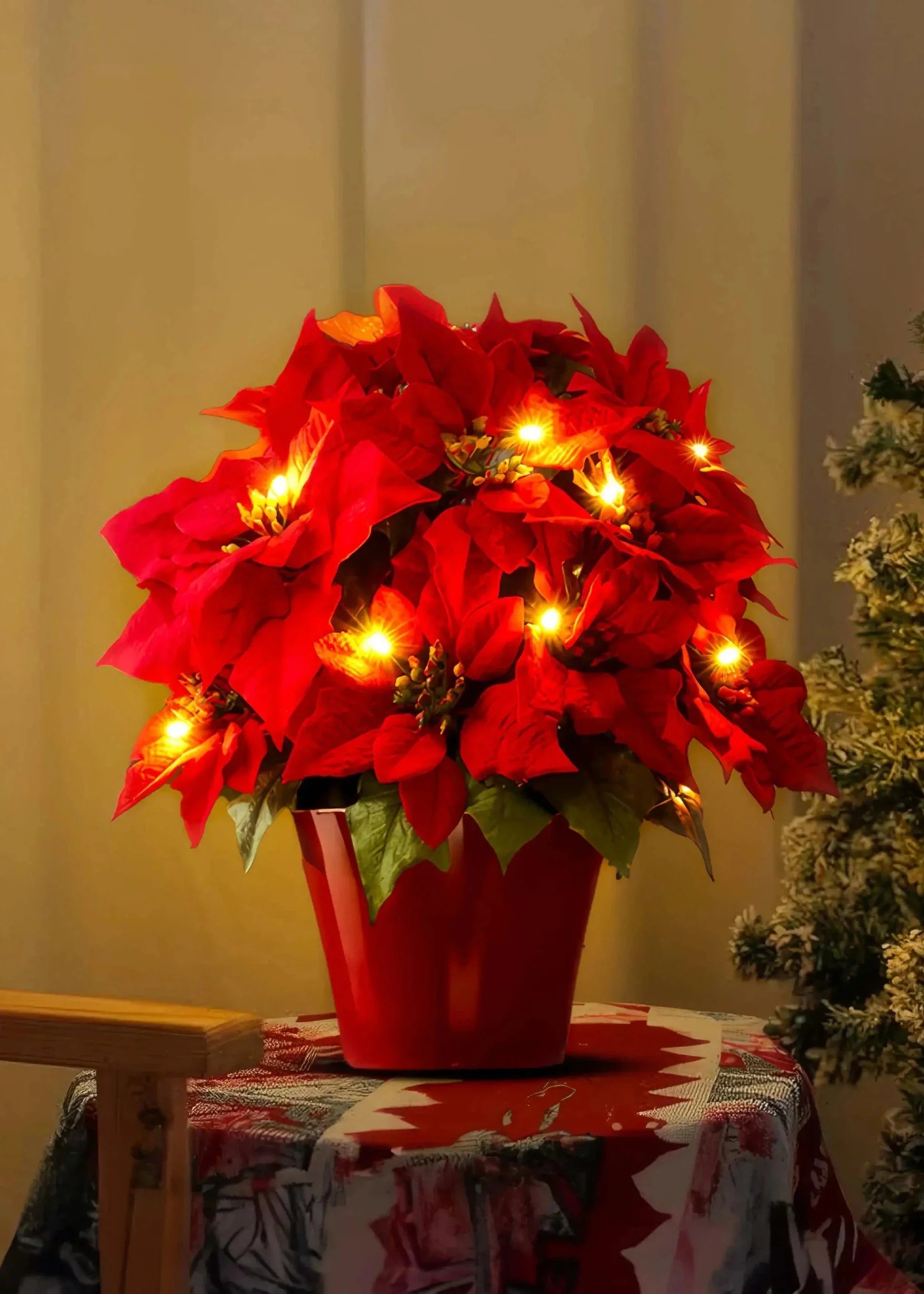 Poinsettia Decorstuk met Dieprode Bladstructuur voor Warme Feestsfeer