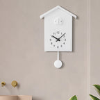 Moderne Koekoeksklok met Strak Ontwerp en Stil Mechanisme