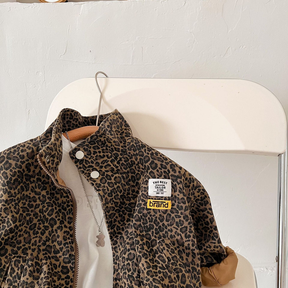 Kinderjas Met Capuchon En Beertjesdetail Voor Dagelijks Comfort