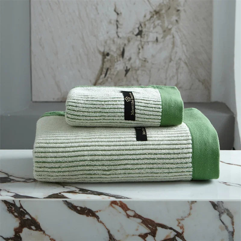 Badhanddoek Met Zachte Biokatoen En Luxe Absorberende Structuur