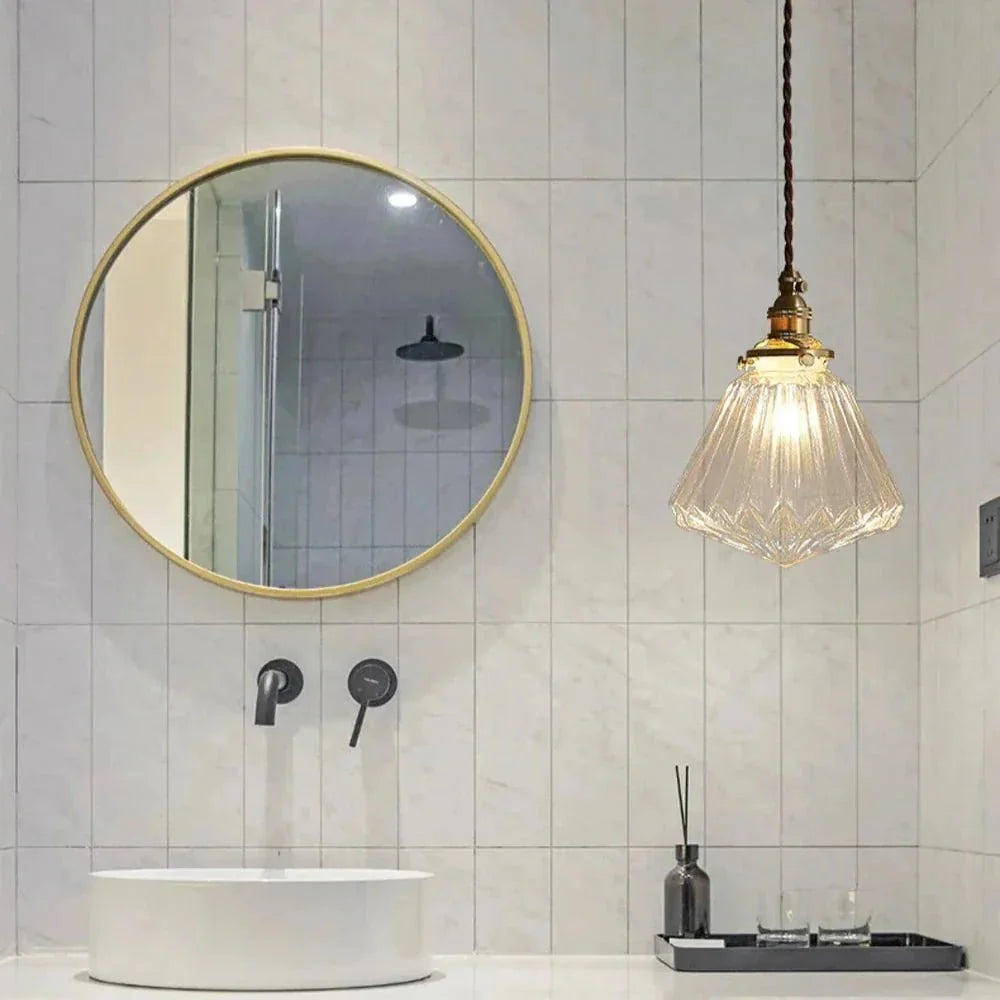 Vintage Hanglamp Met Gekraakt Glas En Warme Lichtuitstraling