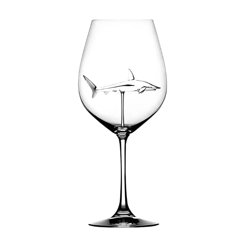 Wijnglas Met Sculpturaal Binnenontwerp En Dagelijks Creatief Drinkaccent