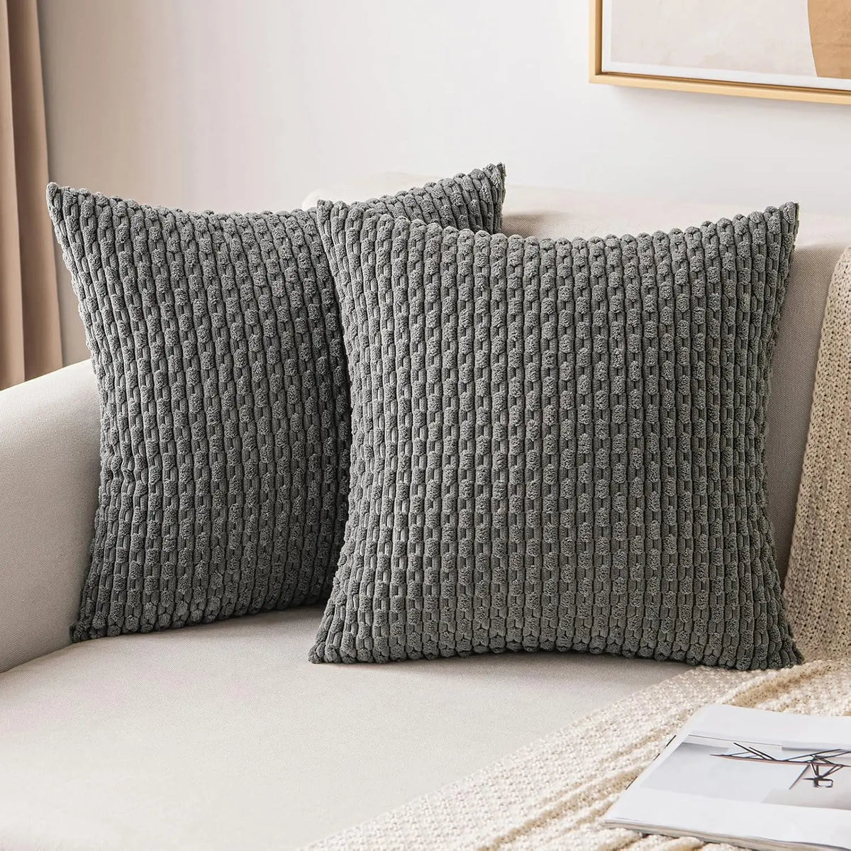 Ribfluwelen Kussenhoes Met Zachte Structuur En Decoratieve Afwerking