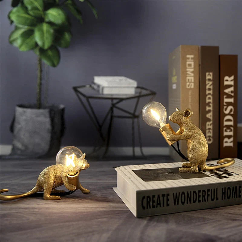 Cute Mouse Tafellamp Met Realistisch Ontwerp