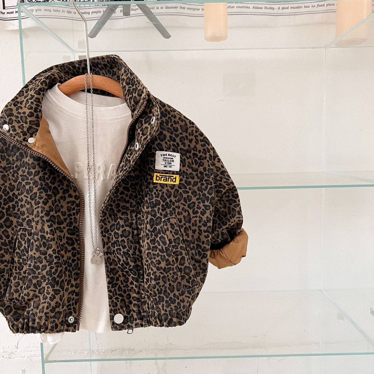 Kinderjas Met Capuchon En Beertjesdetail Voor Dagelijks Comfort