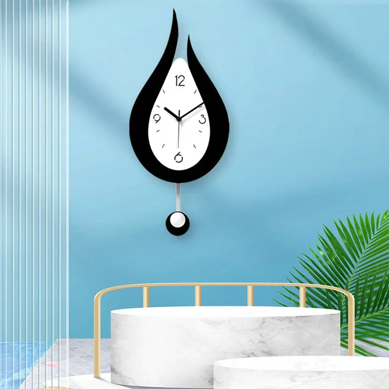 Wandklok Met Waterdruppelvorm En Stil Uurwerk Voor Moderne Interieurs