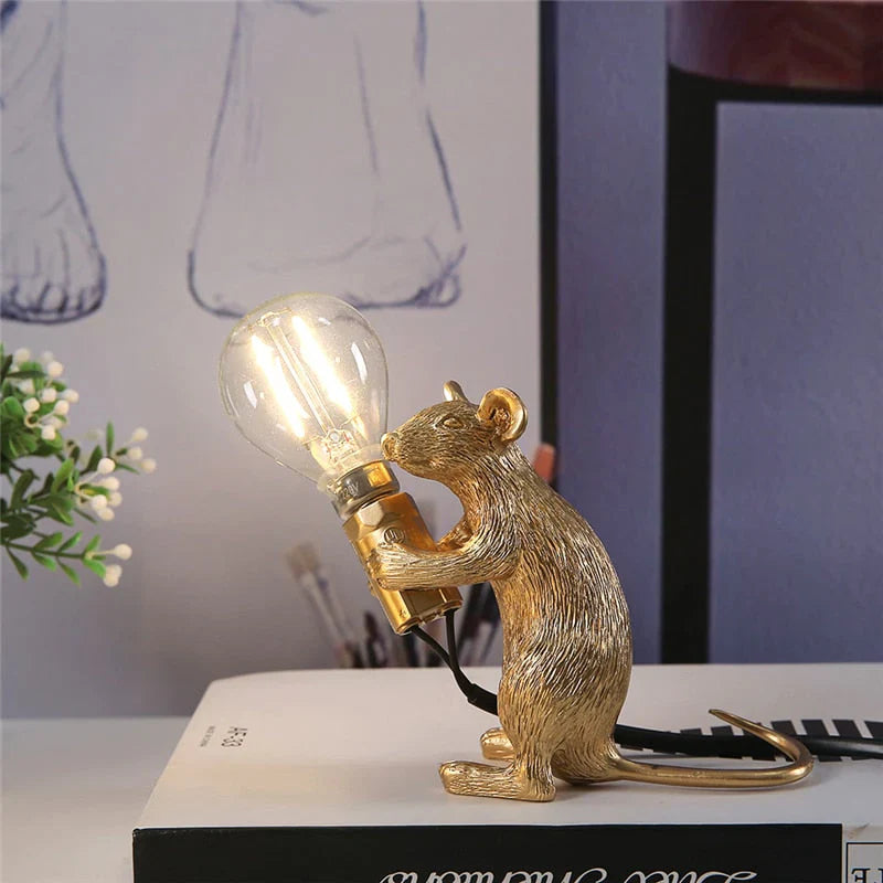 Cute Mouse Tafellamp Met Realistisch Ontwerp