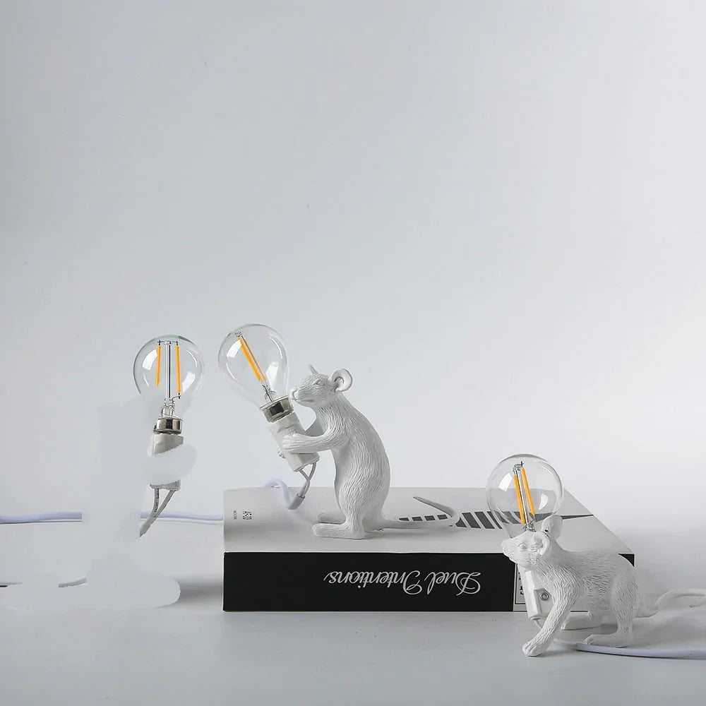 Cute Mouse Tafellamp Met Realistisch Ontwerp