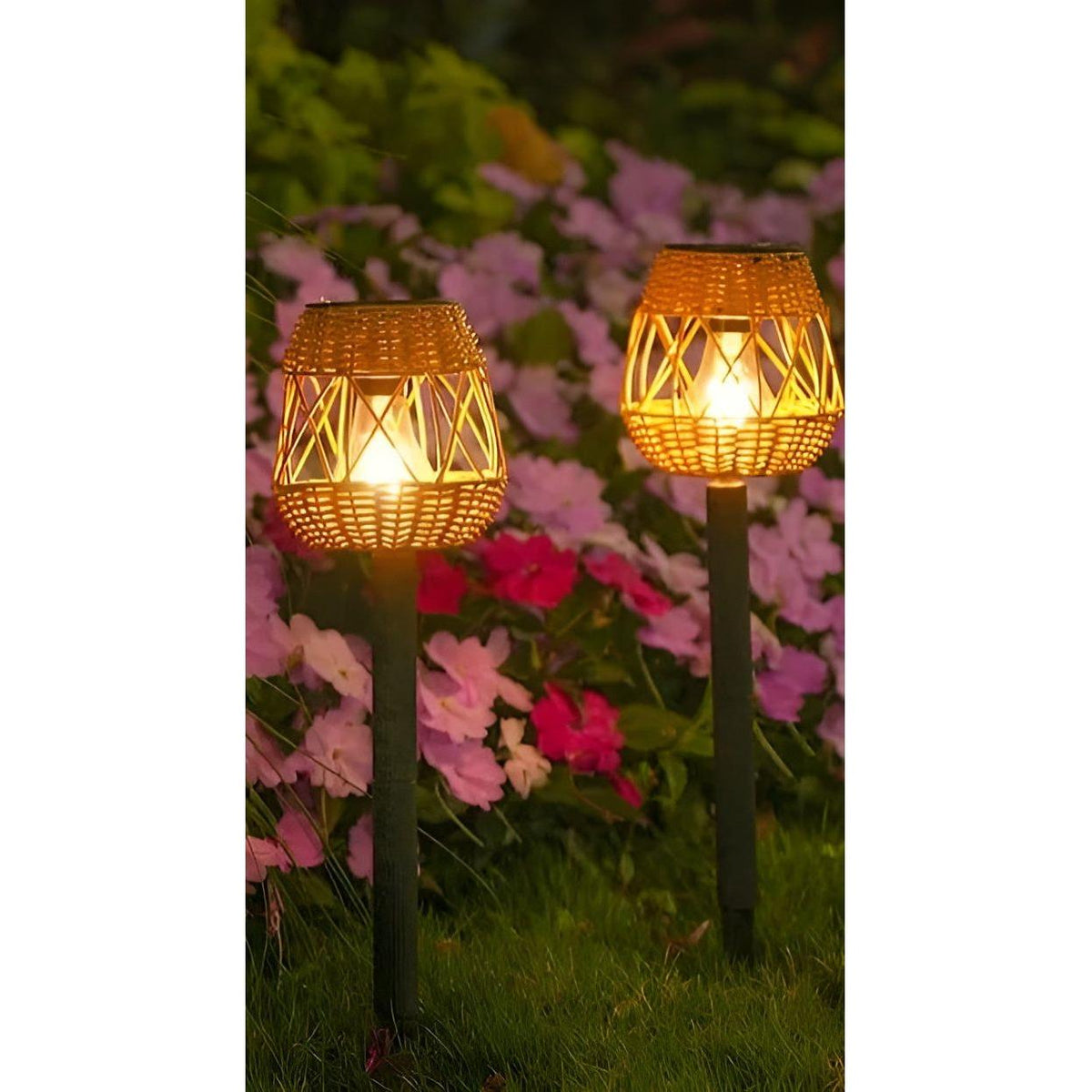 Rattan Buitenlamp Met Solenergie En Automatische Schemerverlichting