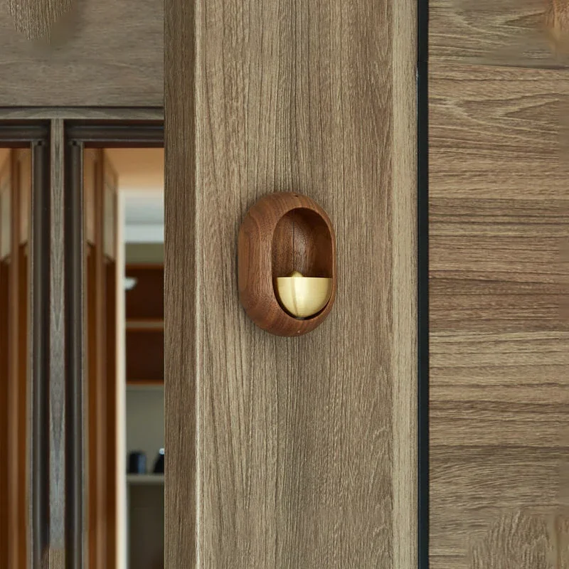 Deurbel Met Rustgevende Klank En Handgemaakte Houten En Messing Afwerking