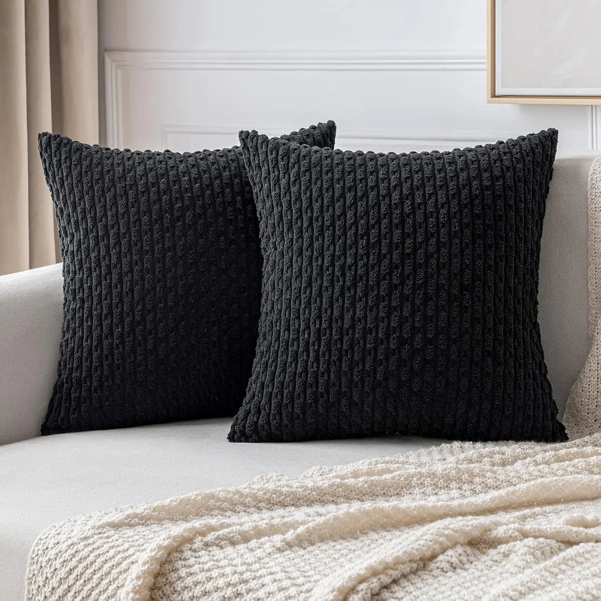Ribfluwelen Kussenhoes Met Zachte Structuur En Decoratieve Afwerking