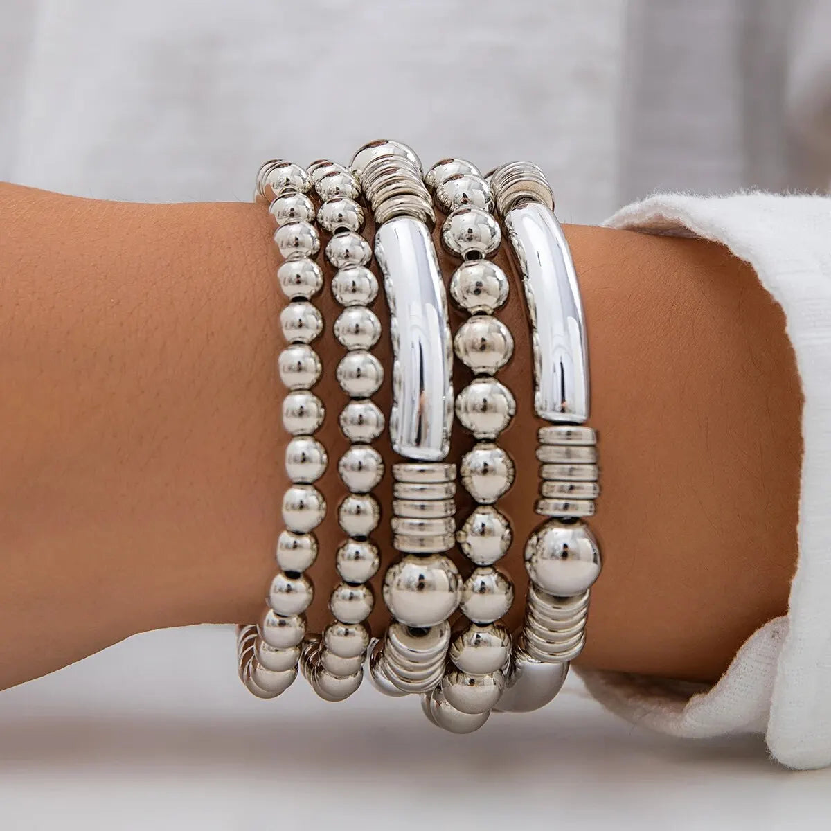 Vijfdelige kralenarmbandenset met elastische pasvorm