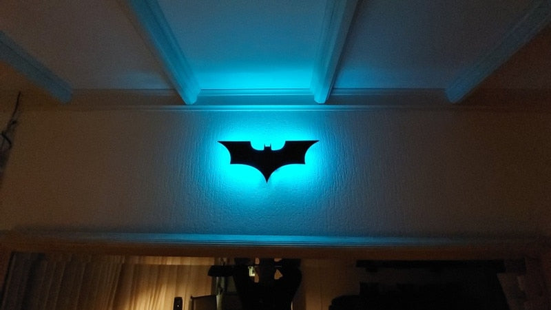 LED Wandlamp Met Moderne Vorm En Dimbare Lichtval Voor Stijlvolle Ruimtes