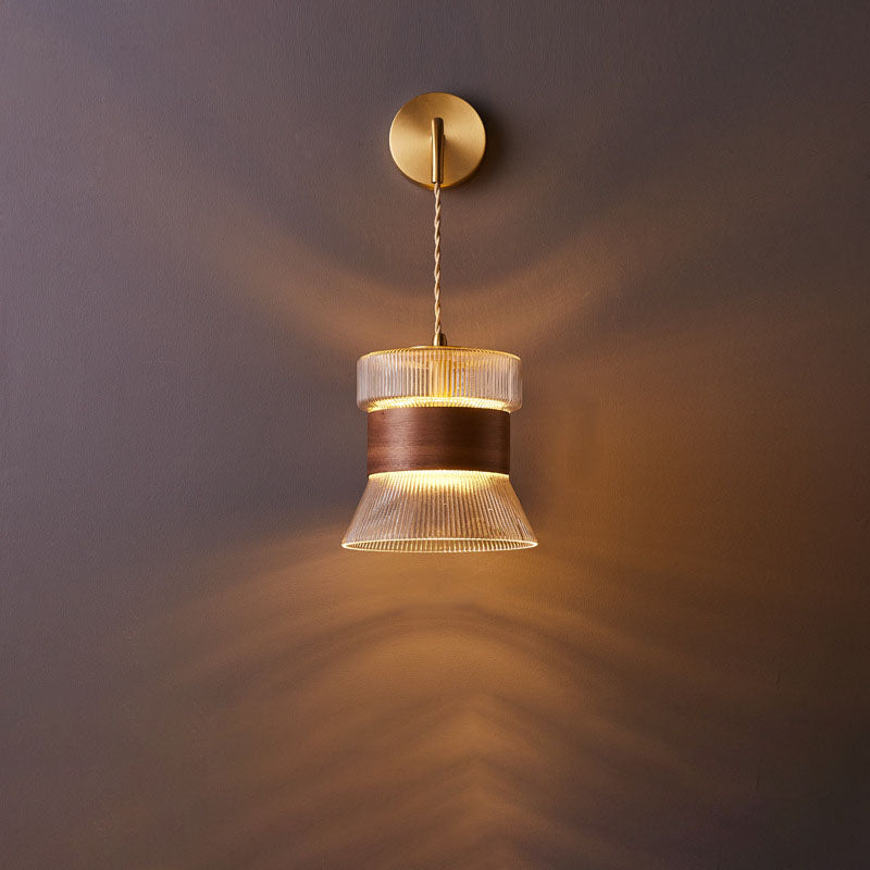 Wandlamp met Modern Hout‑Metaal Ontwerp en LED‑Compatibiliteit