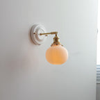Wandlamp Met Geplooide Kap En Vintage Uitstraling Voor Zachte Binnenverlichting