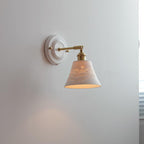 Wandlamp Met Geplooide Kap En Vintage Uitstraling Voor Zachte Binnenverlichting