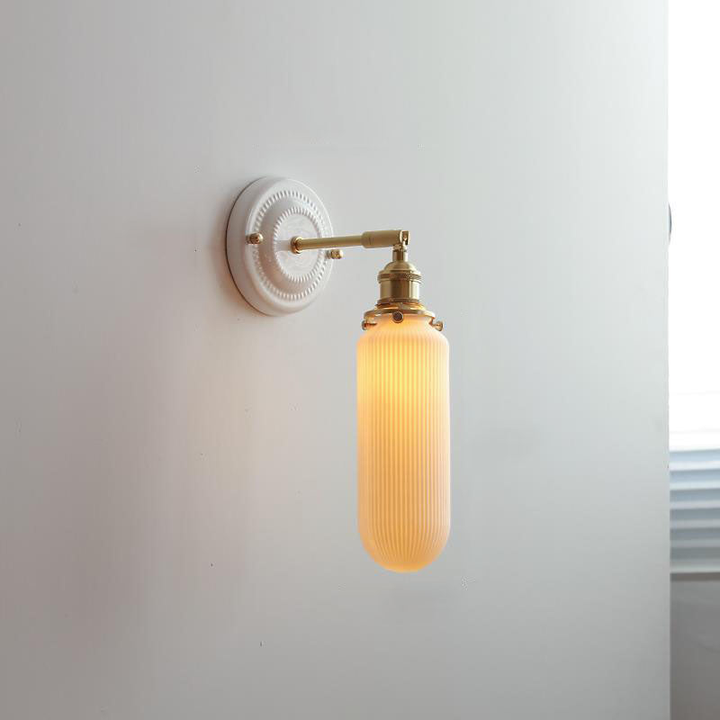 Wandlamp Met Geplooide Kap En Vintage Uitstraling Voor Zachte Binnenverlichting