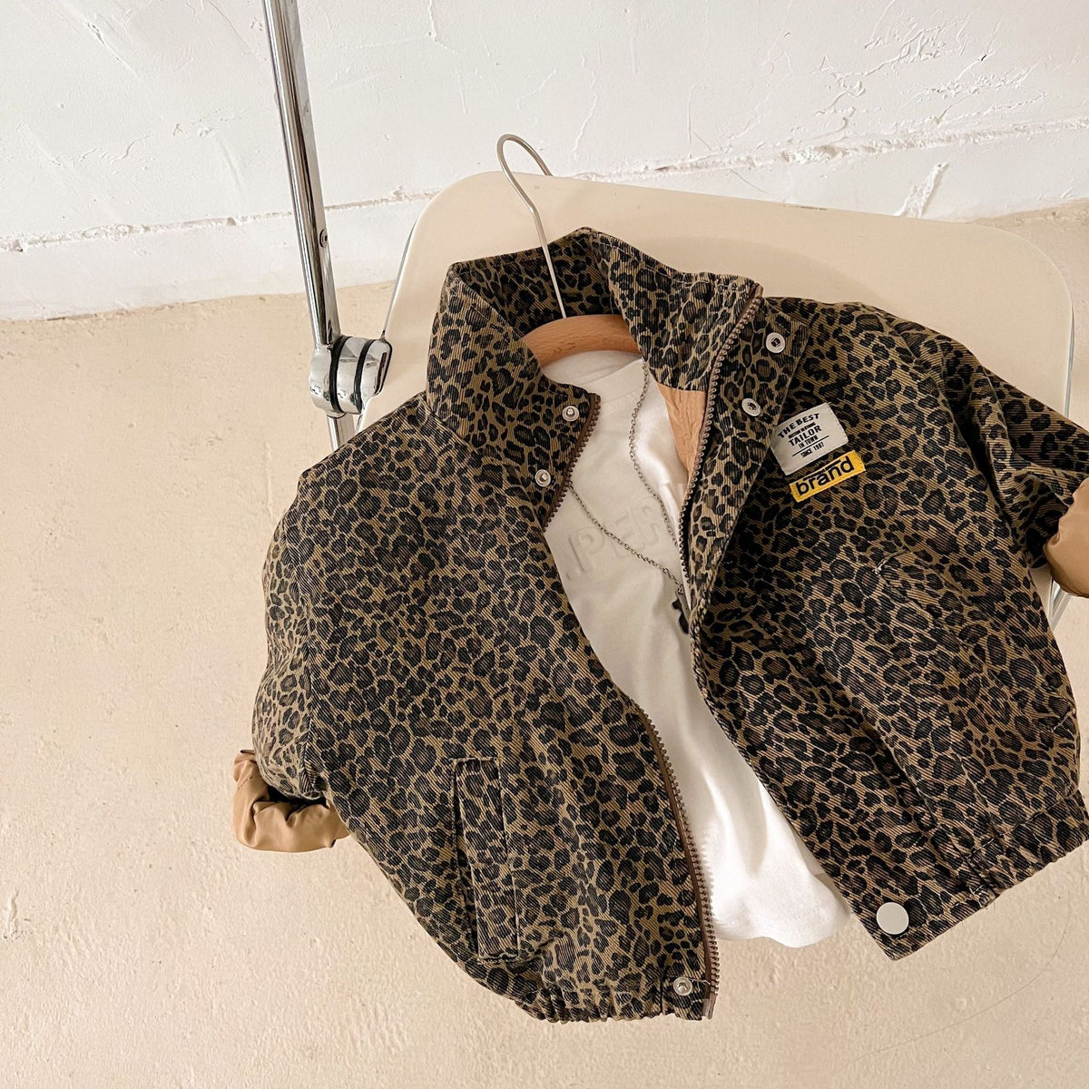 Kinderjas Met Capuchon En Beertjesdetail Voor Dagelijks Comfort