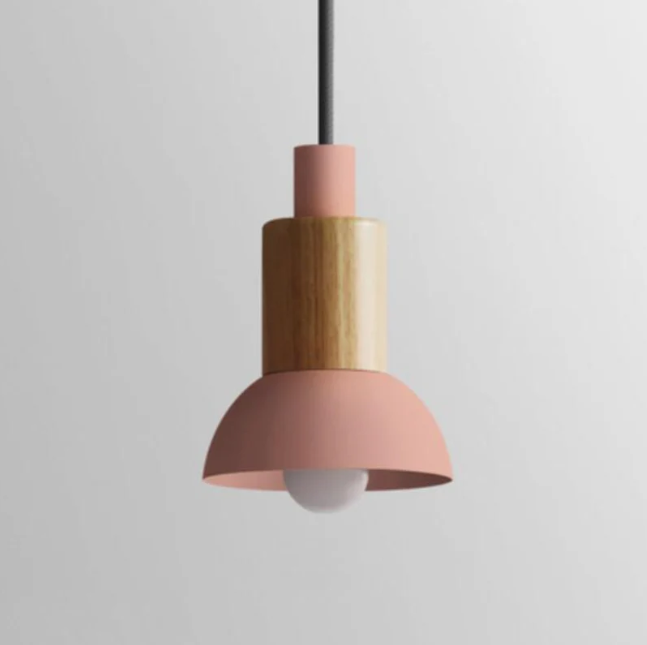 Houten Hanglamp Met Moderne Vorm En Strakke Scandinavische Afwerking