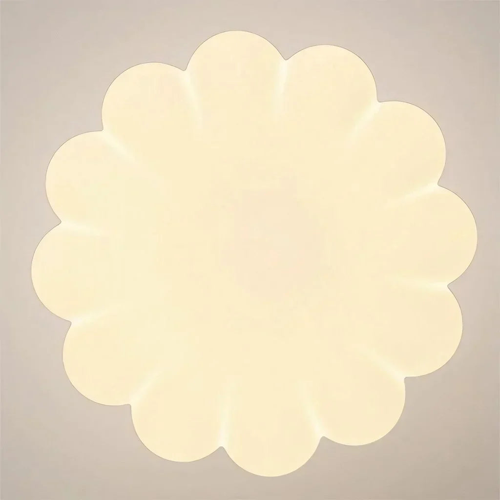 Speelse Hanglamp Met Decoratieve Lichtbol En Zachte Lichtverspreiding