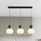 Speelse Hanglamp Met Decoratieve Lichtbol En Zachte Lichtverspreiding
