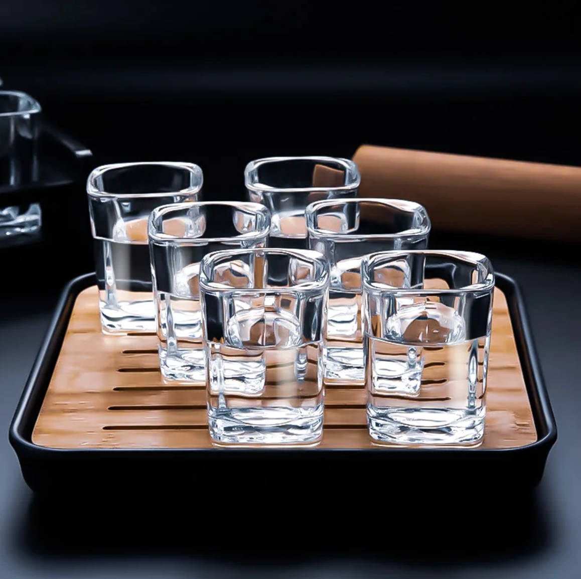 Shotglazenset met Serveertray en Bamboe‑Inleg voor Georganiseerd Serveren