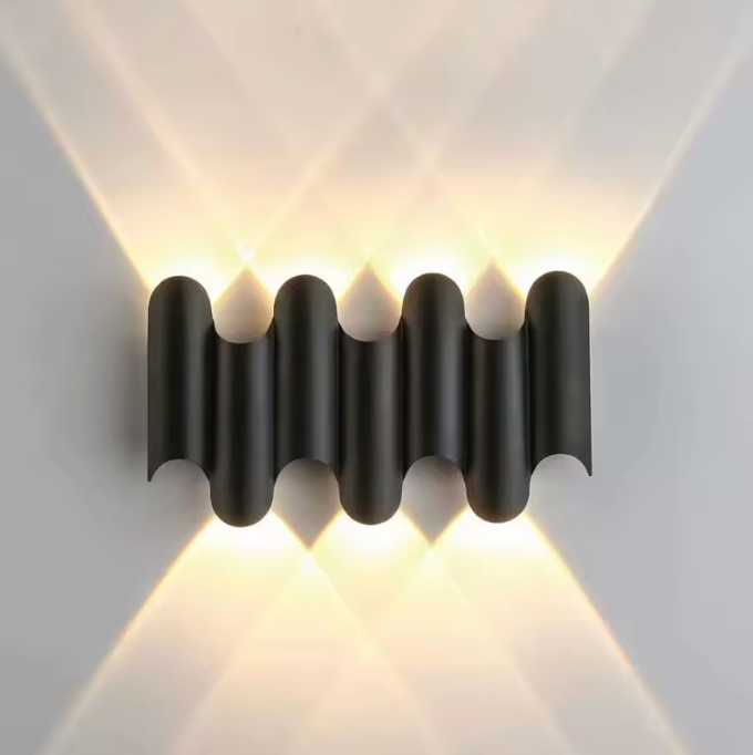 Buitenwandlamp met Modern Geometrisch Ontwerp en Heldere Weerbestendige LED‑Verlichting