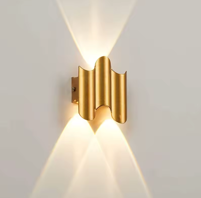 Buitenwandlamp met Modern Geometrisch Ontwerp en Heldere Weerbestendige LED‑Verlichting