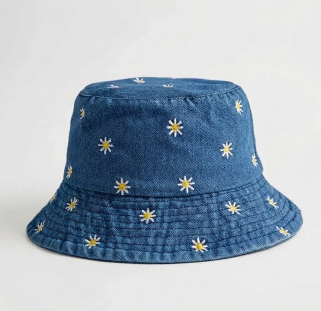Dames Bucket Hat van Katoen met Geborduurde Madeliefjes en Brede Rand