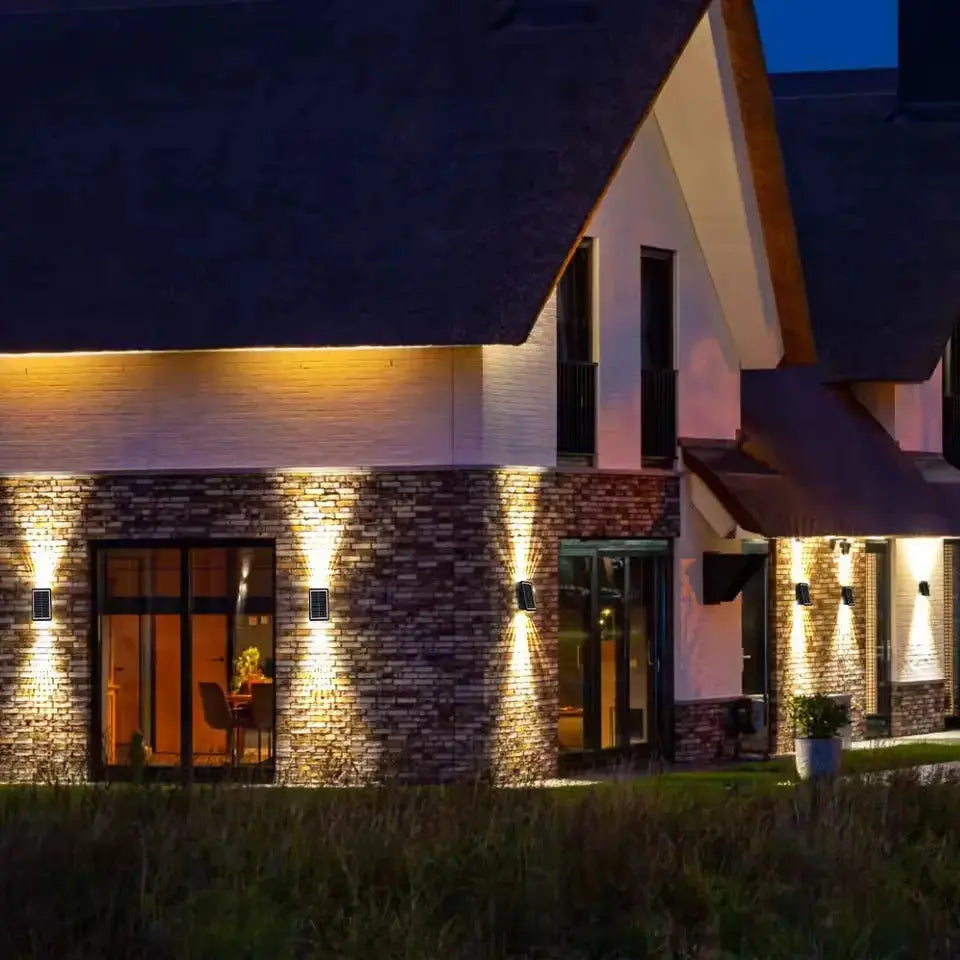 Gevellicht met Solarmodule en Straleneffect