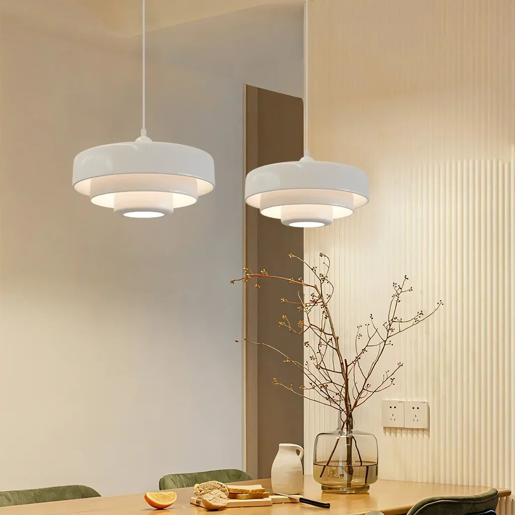 Drielaagse Design Hanglamp Met Schijfvorm Voor Moderne Interieurs