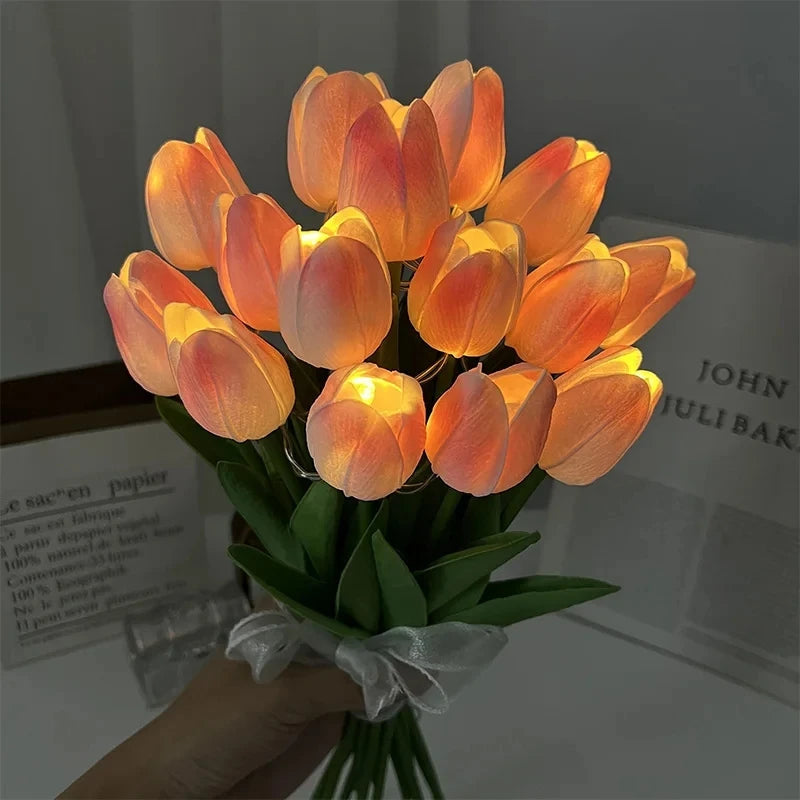 Tulpen Nachtlamp Met Drie Kleuren En Compact Handmodel Voor Sfeervol Licht