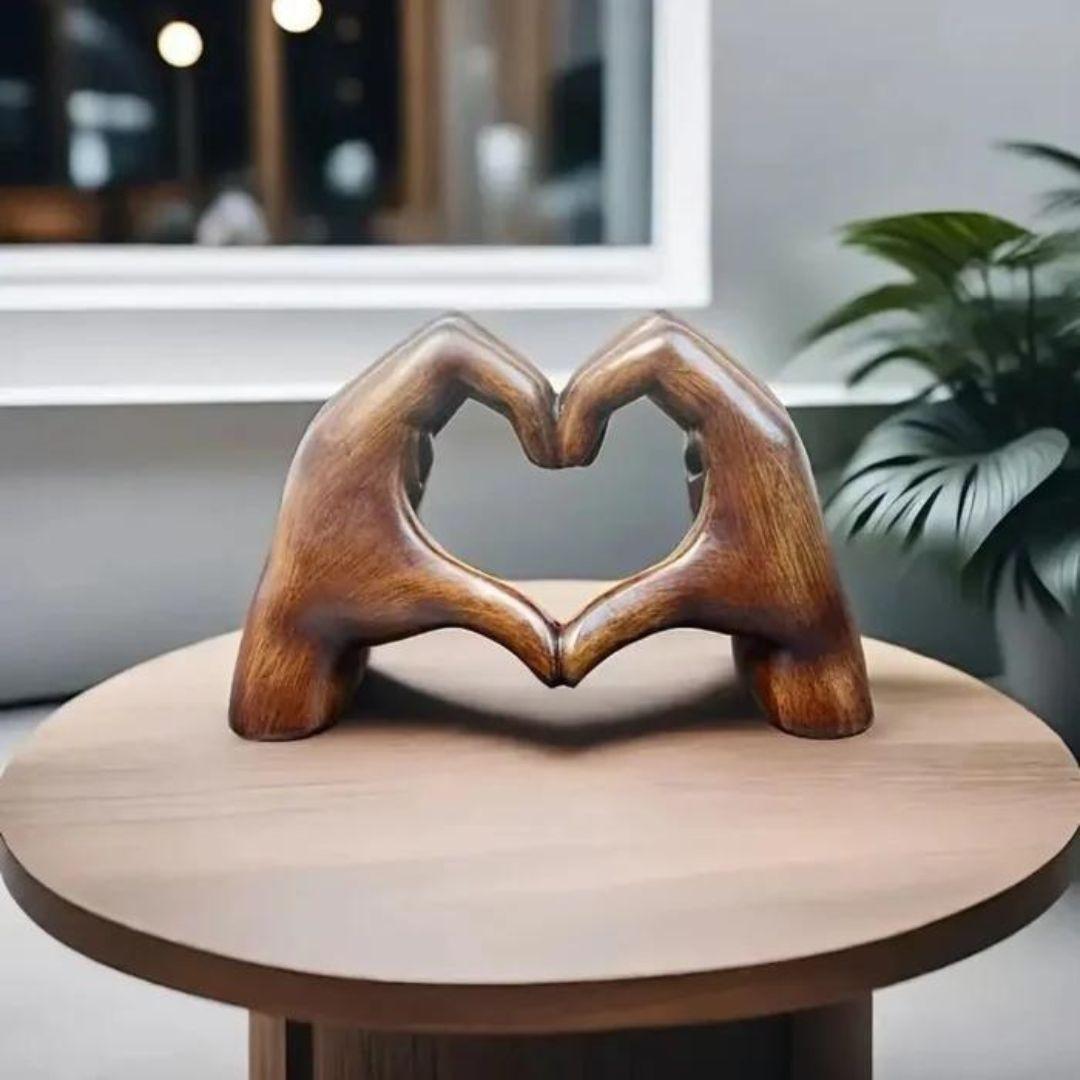 Handgesneden Houten Hartdecoratie voor Warme Interieurs