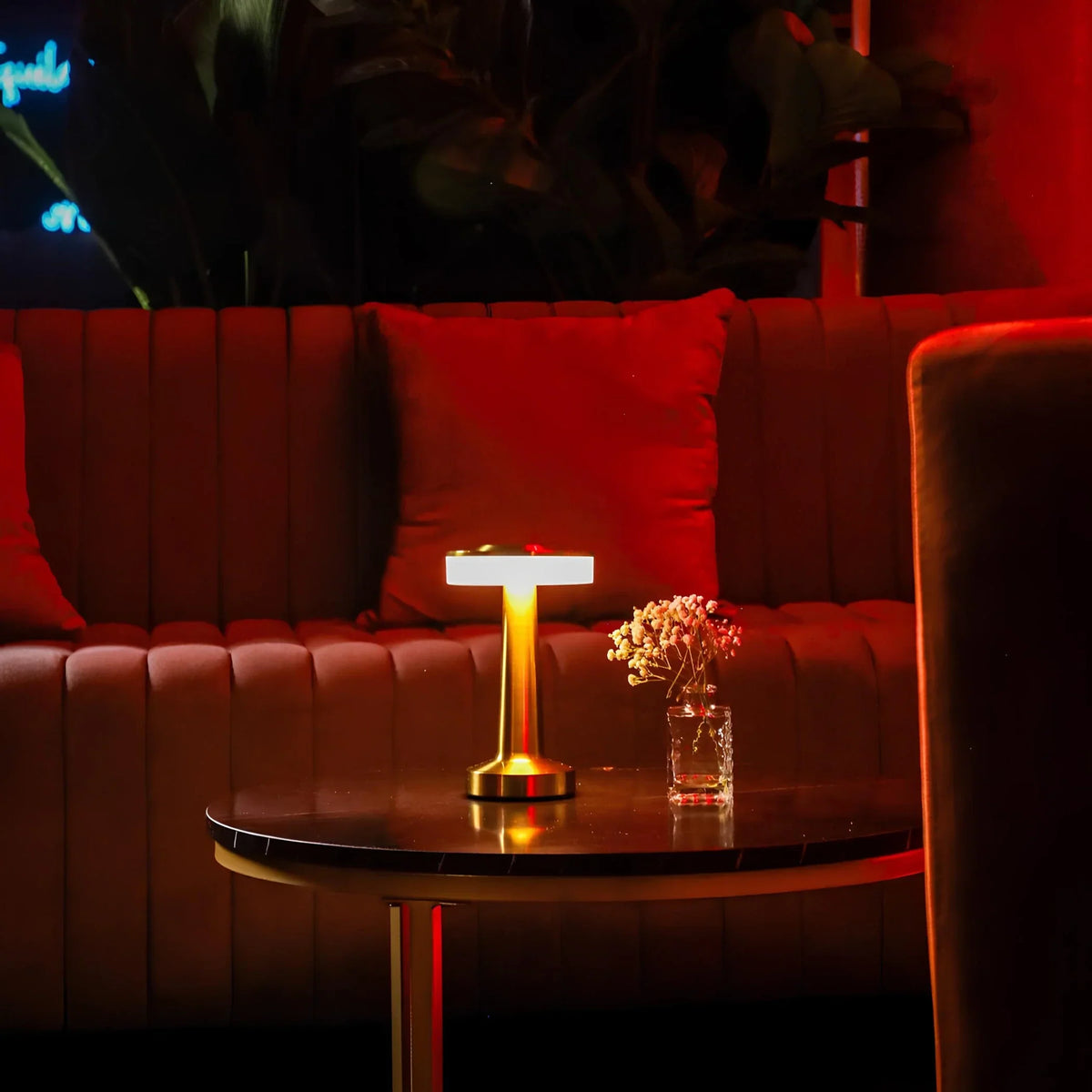 Retro Tafellamp Met Dimbare LED Verlichting Voor Sfeervolle En Flexibele Verlichting