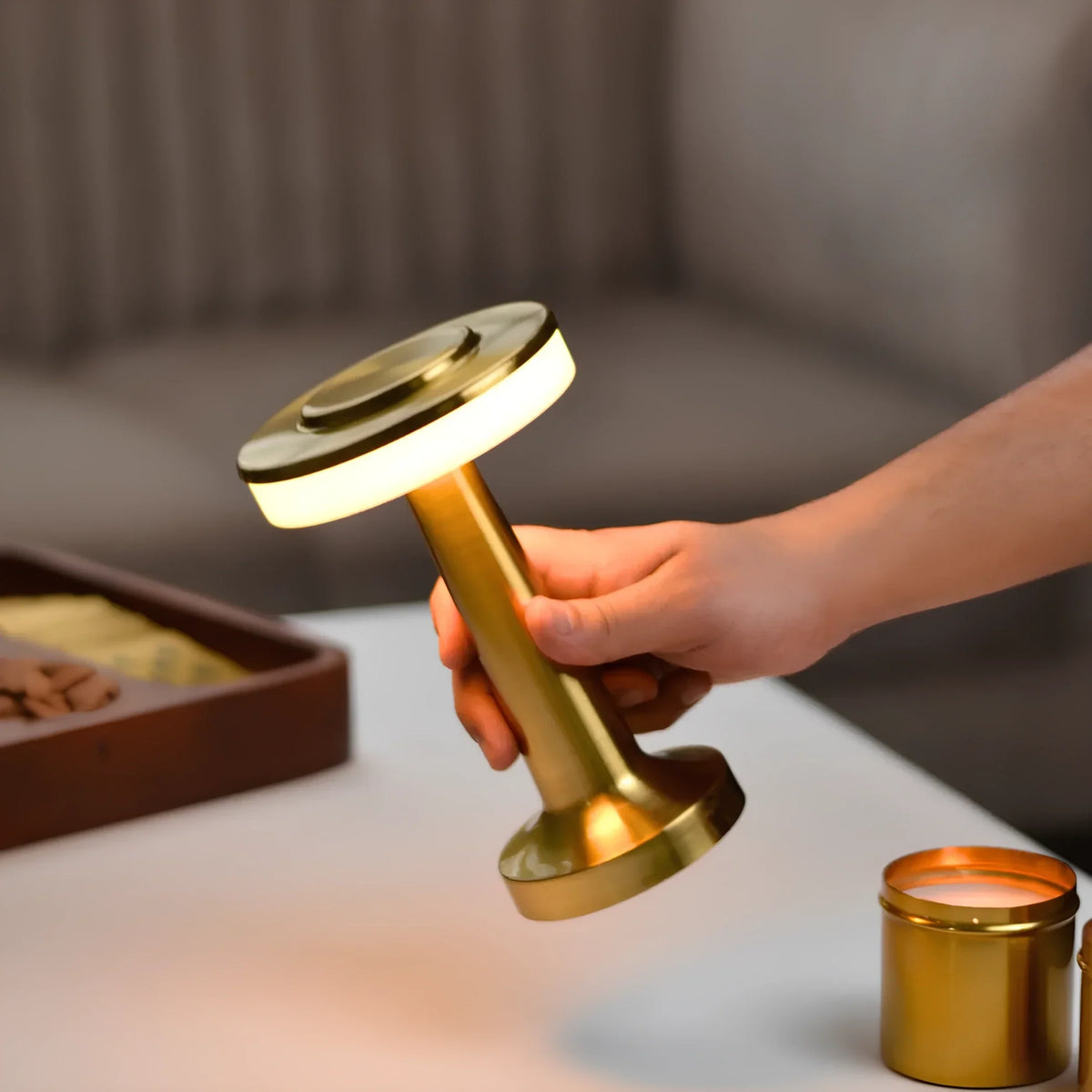 Retro Tafellamp Met Dimbare LED Verlichting Voor Sfeervolle En Flexibele Verlichting