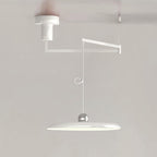 Verstelbare hanglamp met horizontale arm en ronde kap