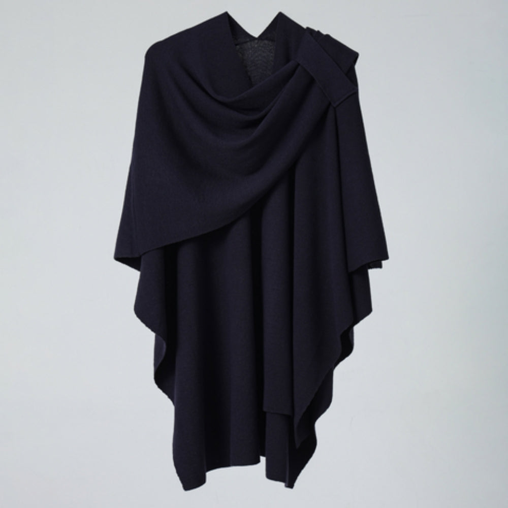 Luchtige Omslagsjaal Met Elegante Drapering Voor Stijlvolle Laagjeslooks
