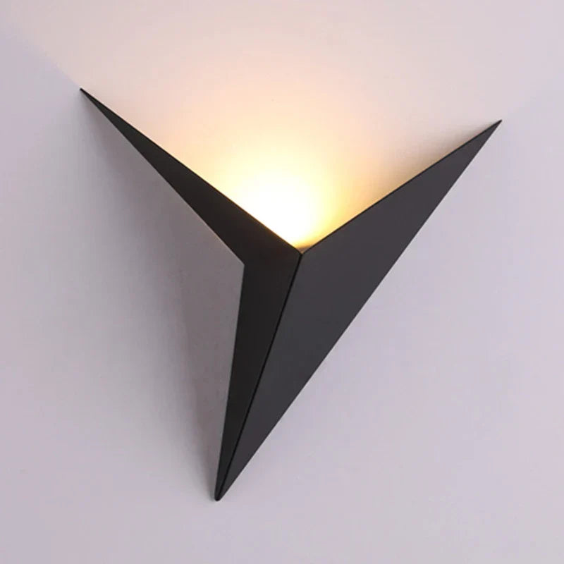 Geometrische Wandlamp Met LED Verlichting Voor Een Moderne En Stijlvolle Uitstraling