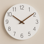 Houten Wandklok met Stil Mechanisme en Minimalistische Vormgeving