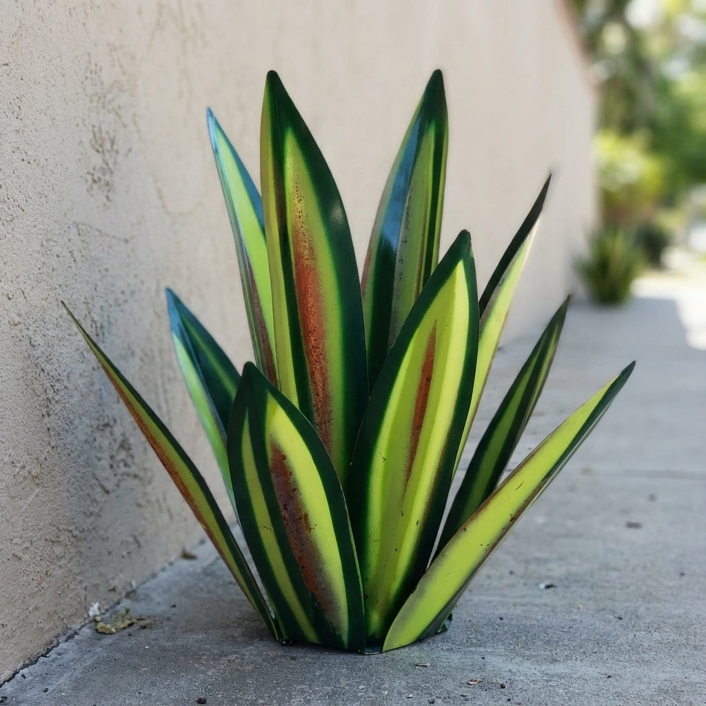Metalen Agave‑Ornament met Solar Verlichting voor Sfeervolle Buitenaccenten