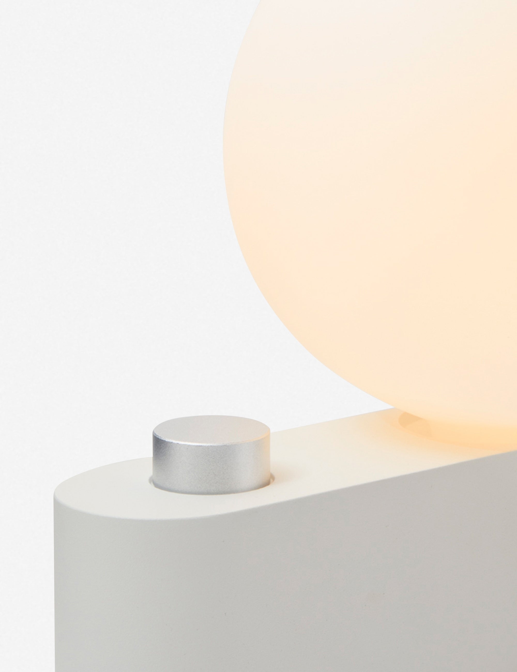 Tafellamp met Modern Aluminium Ontwerp en LED‑Compatibiliteit