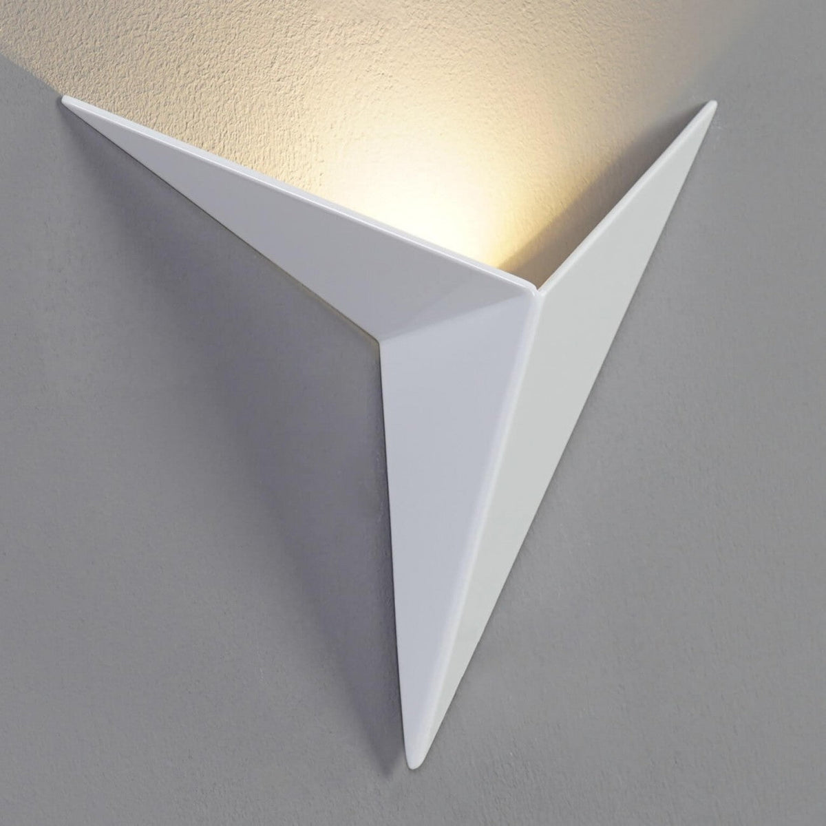 Geometrische Wandlamp Met LED Verlichting Voor Een Moderne En Stijlvolle Uitstraling