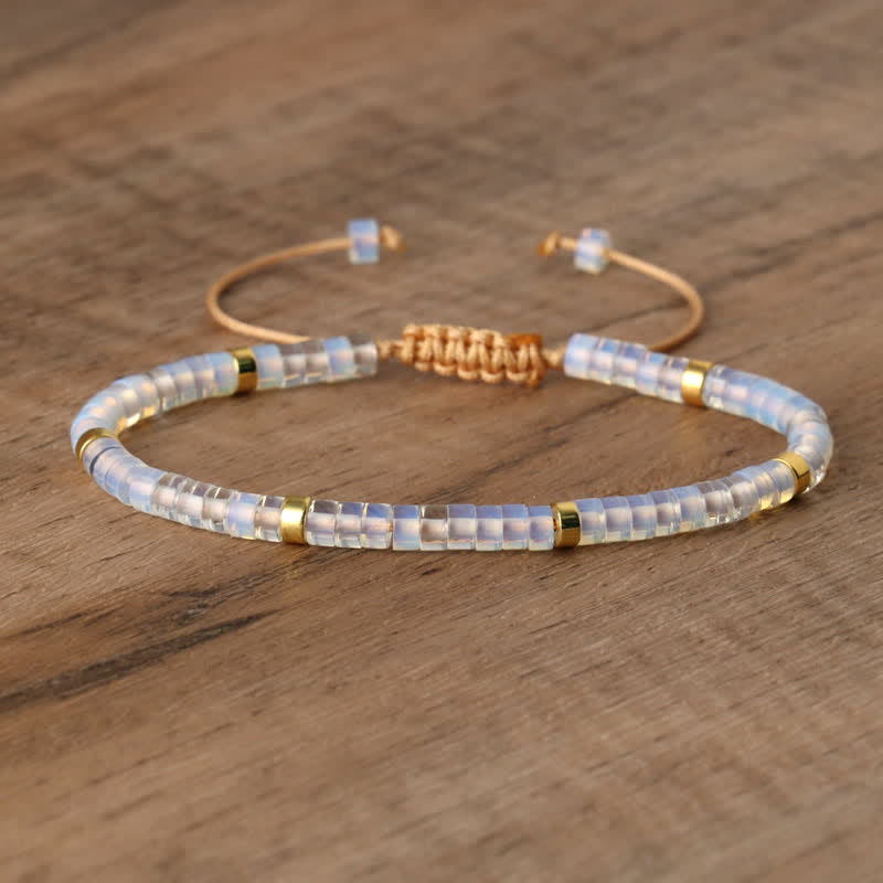 Armband met Natuurstenen Kralen en Verstelbare Koordsluiting
