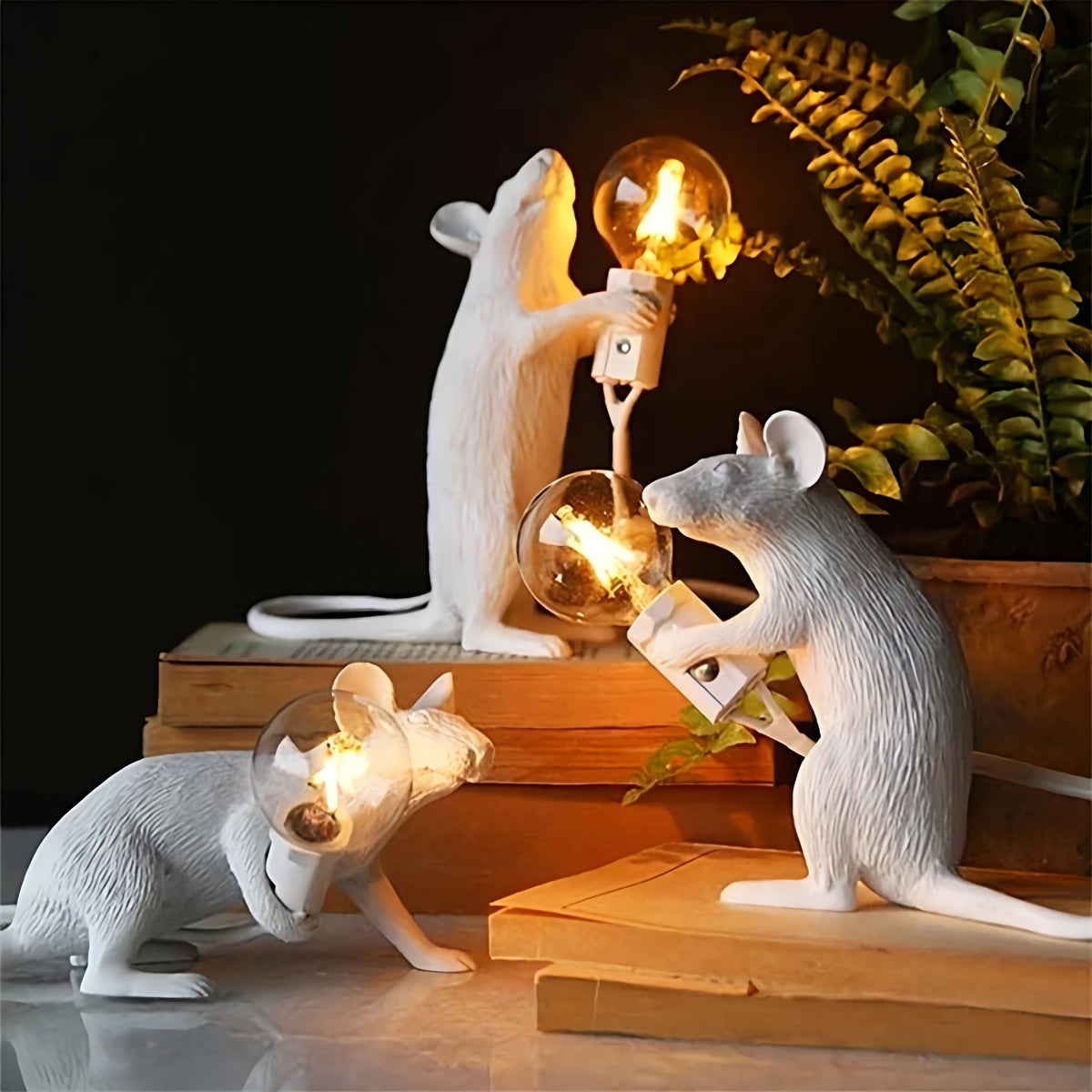 Tafellamp met Dierfiguur en Stevige Kunststofconstructie