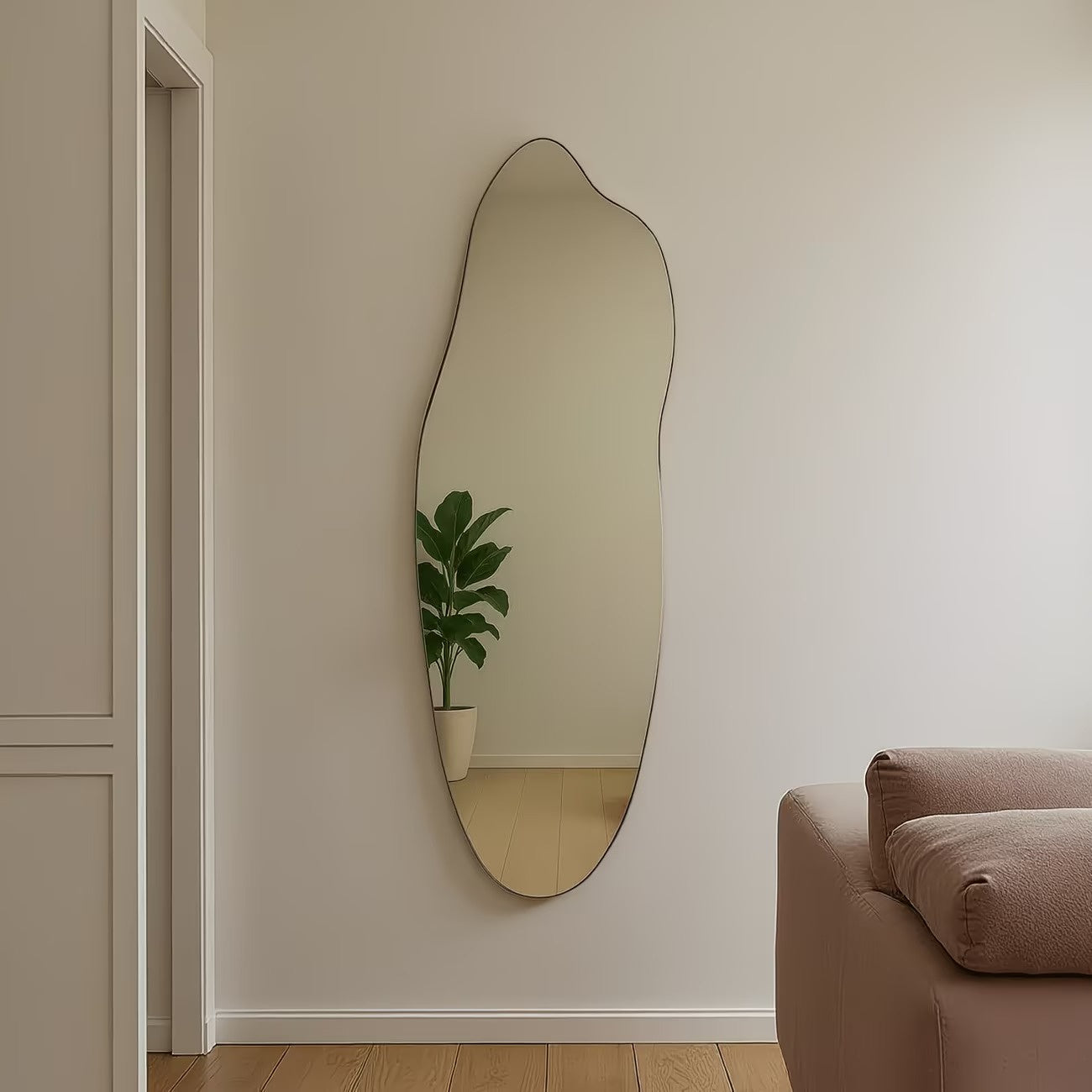Asymmetrische Wandgemonteerde Spiegel