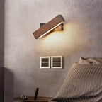 LED Wandlamp Met 360° Draaiarm En Houten Accent