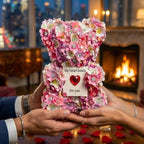 Decoratieve Bloemenbeer met Kristalaccenten en Lichtgewicht Kern voor Blijvende Presentatie