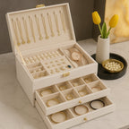 Luxe Sieradenorganizer met Drie Lagen, Lades en Velours Interieur voor Geordende Collecties