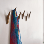 Houten Wandhaken met Bicolor Afwerking en Minimalistisch Ontwerp